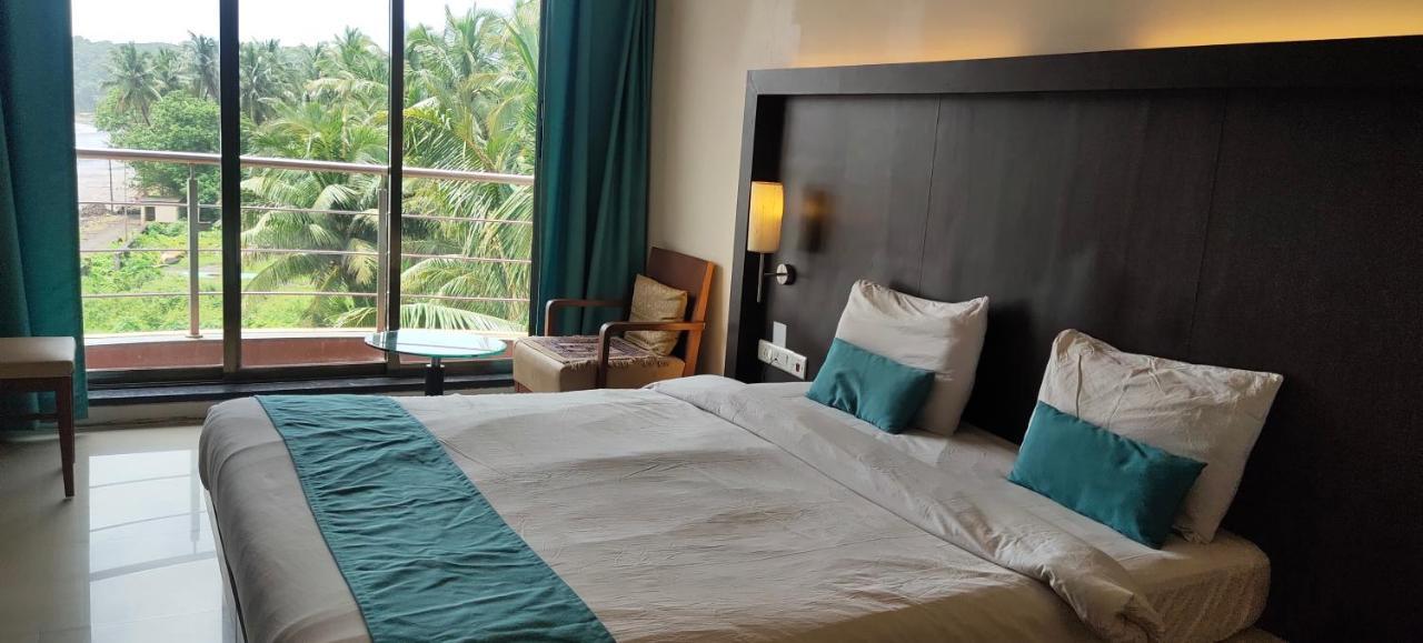 Hotel Sea Fans Ratnāgiri Екстериор снимка