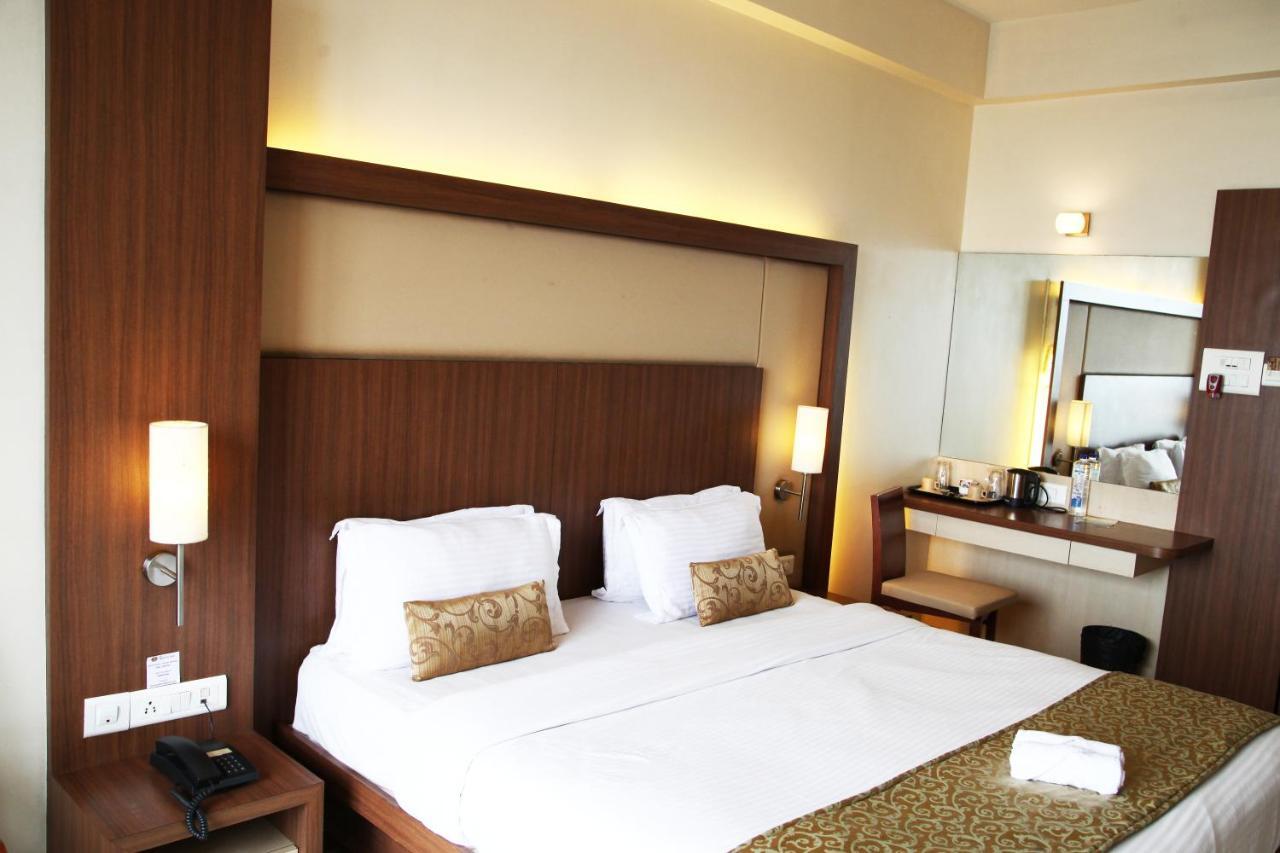 Hotel Sea Fans Ratnāgiri Екстериор снимка